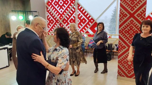 14 февраля.Расцвела смородина... смотреть онлайн