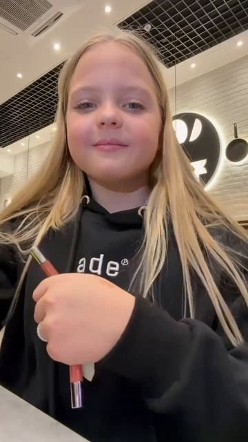 #брелок #помада #аксессуары #распаковка #сюрприз смотреть онлайн