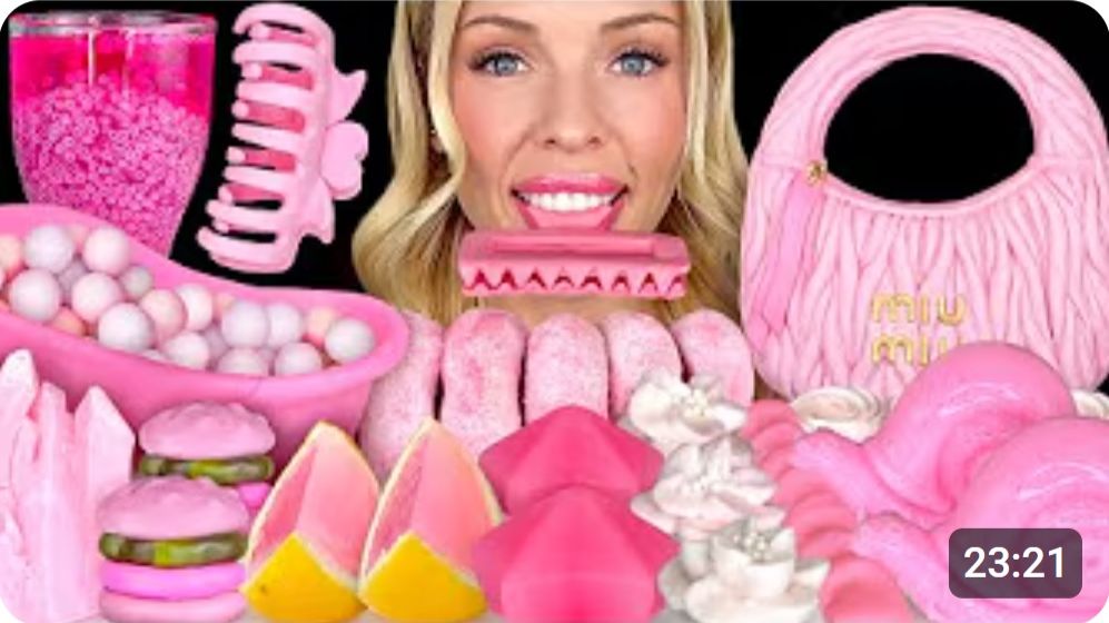 ASMR мукганг, розовые десерты, съедобная сумочка Miu Miu, зажим-коготь, грейпфрутовая газировка, кус смотреть онлайн