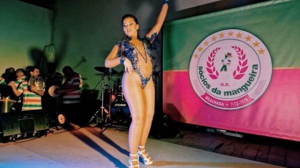 Шишки дымят и ждут команды. 18+. Эротика