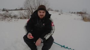 РЫБАЛКА на МОРМЫШКУ в ГЛУХОЗИМЬЕ (ПРУД)