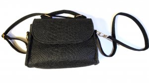 Сумка женская, фетровая «Чёрный шик»: стильная, компактная, с длинным ремнём!