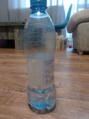 кидаю бутылку челлендж