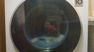 стирка тонкой детской куртки на программе Спортивная 40°с 800 об/мин