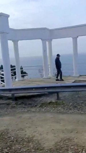 Вид из автобуса 109 по дороге на Утриш 13 февраля 2026 года