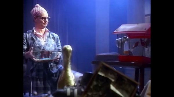 Bobby McFerrin - Don't Worry Be Happy (Official Music Video)