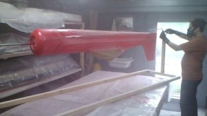 №167- Покрасил фюзеляж красным цветом ,2слой.