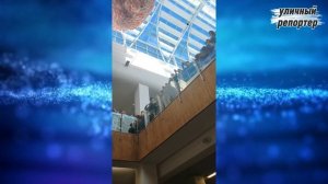 ЧП в ТРЦ Планета город Уфа. Пострадали несколько человек. Уличный репортер