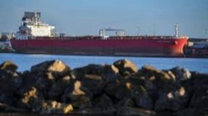 Британия и страны Балтии обсудили действия против российских танкеров