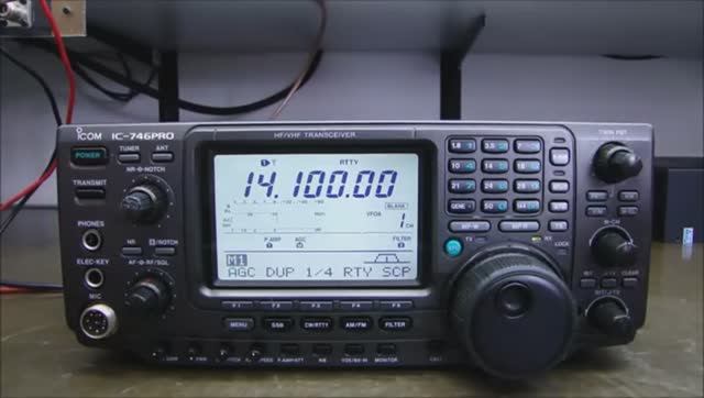 ALPHA TELECOM： ICOM IC-746PRO SEM TRANSMISSÃO, ENTRE OUTROS PROBLEMINHAS....