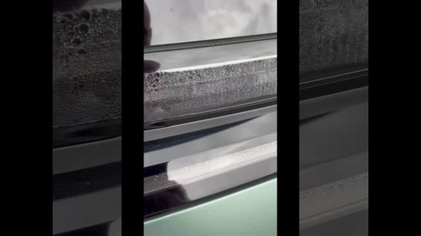 ZEEKR смотрим дальше этот телефон на колёсах который зависает 😁