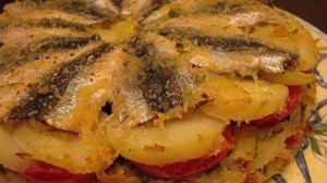Запеканка с мелкой рыбой, картофелем и помидорами ✧ Итальянская кухня
