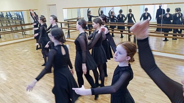 Этюд классика старшие.mp4 смотреть онлайн