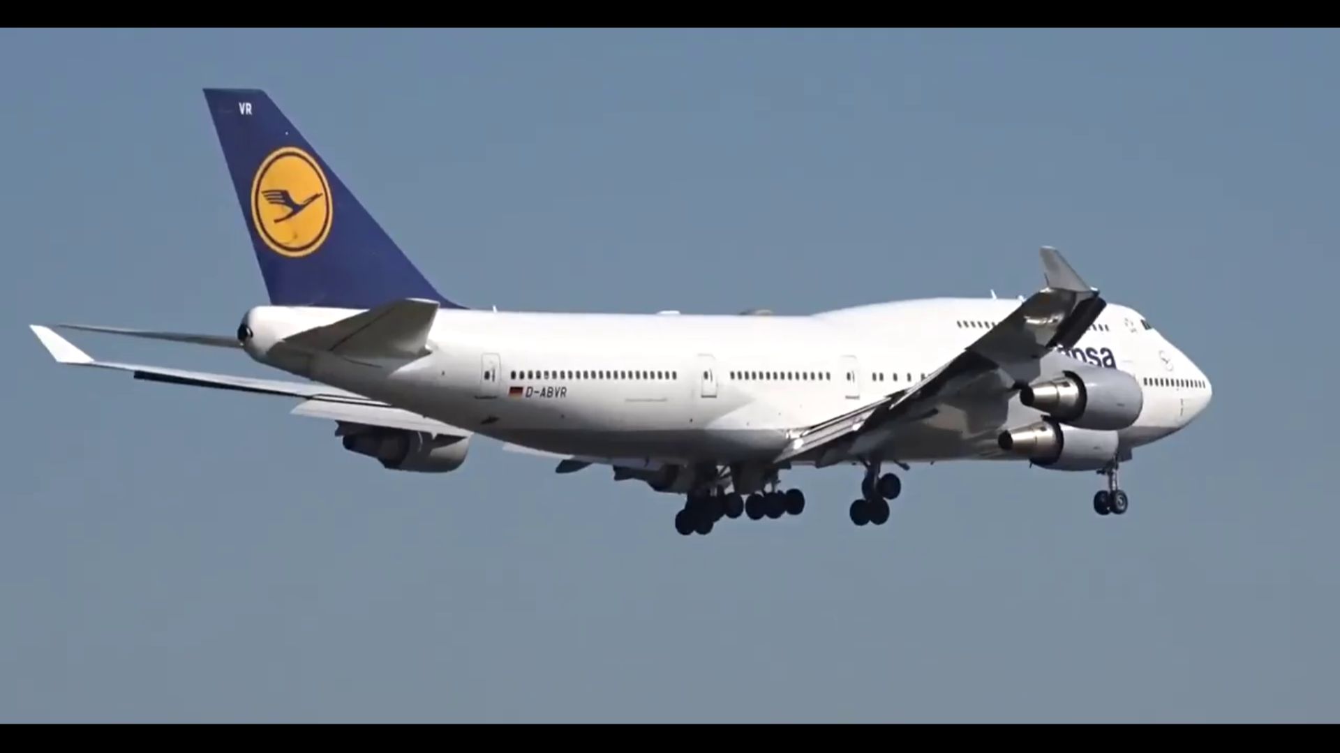 Красивая подборка взлет и посадка пассажирских самолетов | Самолет взлетает смотреть онлайн