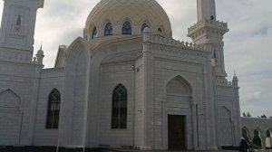 ПРИГЛАШАЮ ВАС ПОСЕТИТЬ БЕЛУЮ МЕЧЕТЬ. БУЛГАРЫ.ВСЕВЫШНИЙ НЕ СМОТРИТ НА ЛИЦО ТОЛЬКО В ДУШУ..