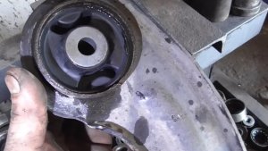 Замена сайлентблока задней продольной тяги Chevrolet Captiva