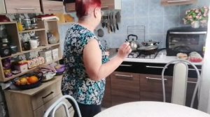 Жизнь пенсионеров. Что купили сразу в сьели.