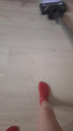 Я УБЕРАЮСЬ В КОМНОТЕ