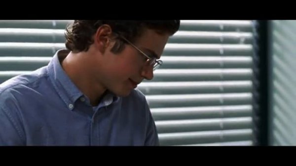 Официальный трейлер "Афера Стивена Гласса (2003)"