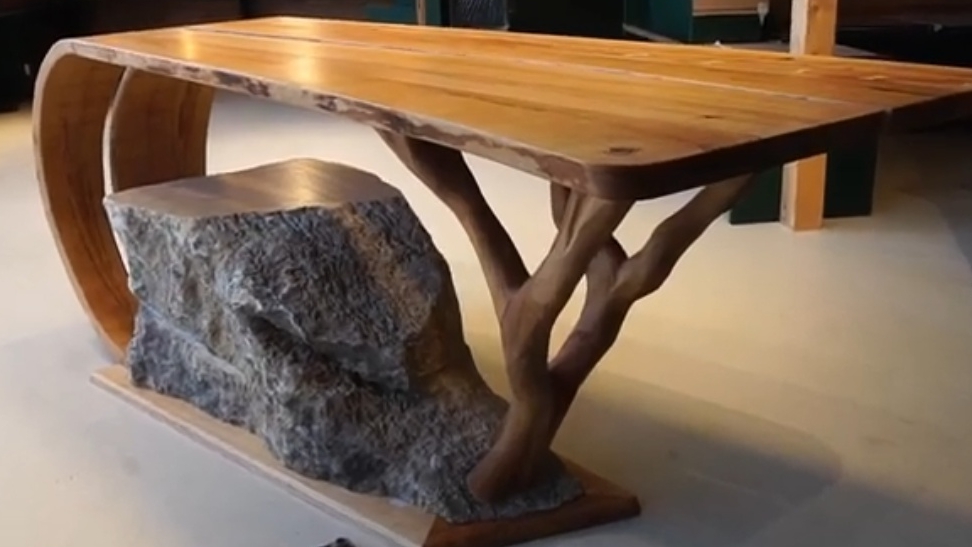 Стол из массива бука и ясеня и камня Отвиль. смотреть онлайн