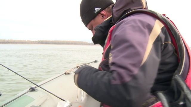 Жарит как надо.Рыбалка на джиг смотреть онлайн