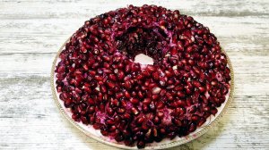 Обалденный салат гранатовый браслет на праздничный стол - рецепт