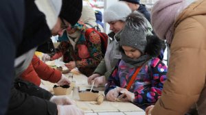 В Москве рассказали о семейных мастер-классах на фестивале "Масленица"