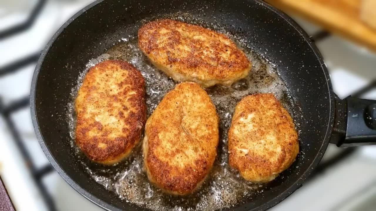 Наконец то Самые Вкусные КОТЛЕТЫ !! Как дома у МАМЫ !! Сочные и Нежные КОТЛЕТЫ !! смотреть онлайн