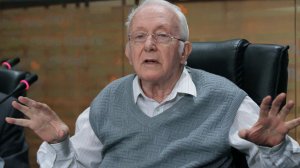 Путин выразил соболезнования в связи со смертью писателя Роя Медведева