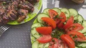 Ходим по станице Дима пожарил мясо Я опять вяжу грючком