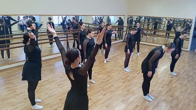 Плие современка старшие.mp4