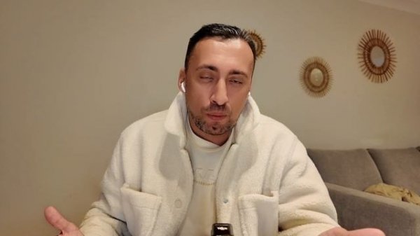 В КИЕВЕ ВО ВРЕМЯ БУСИФИКАЦИИ УМЕР МУЖЧИНА НИКТО ДАЖЕ НЕ ВЫЗВАЛ СКОРУЮ.