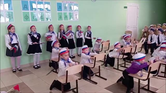 Конкурс инсценированной песни в МКОУ Мамонская школа (1 классы)
