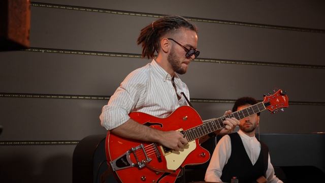 Jazzairs - Love For Sale