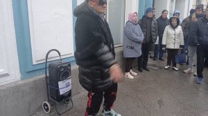 ТАНЦОР МАЙКЛ ТАНЦУЕТ