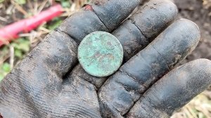 НАШЛИ ДОРОГУЮ И КРАЙНЕ РЕДКУЮ МОНЕТУ НА КОПЕ.