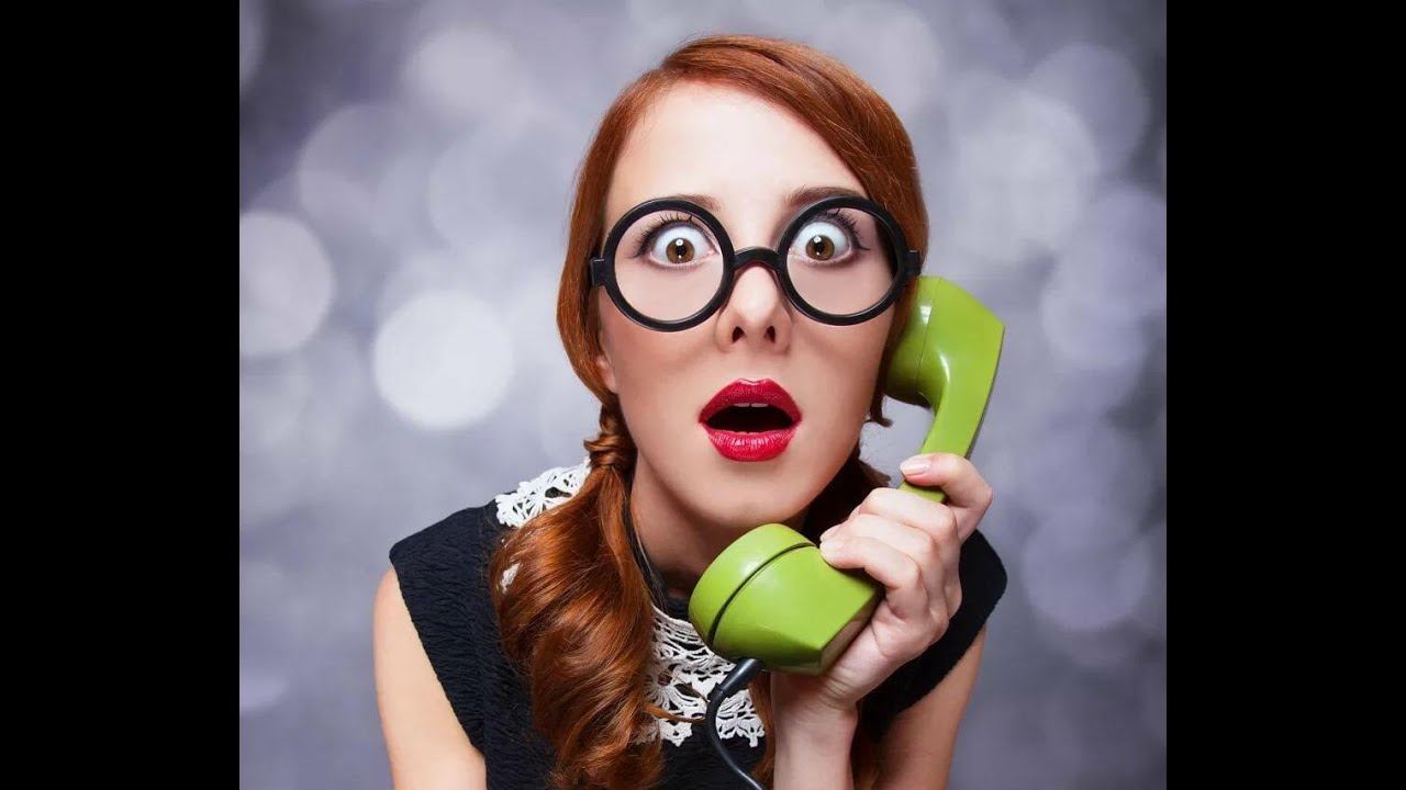 Телефонный звонок - мама помоги!