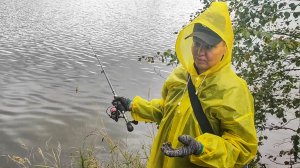 Рыбалка с Маринкой на окуня и щуку после дождя.