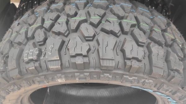 Comforser CF3300 275/55 R20 на SsangYong Kyron.mp4