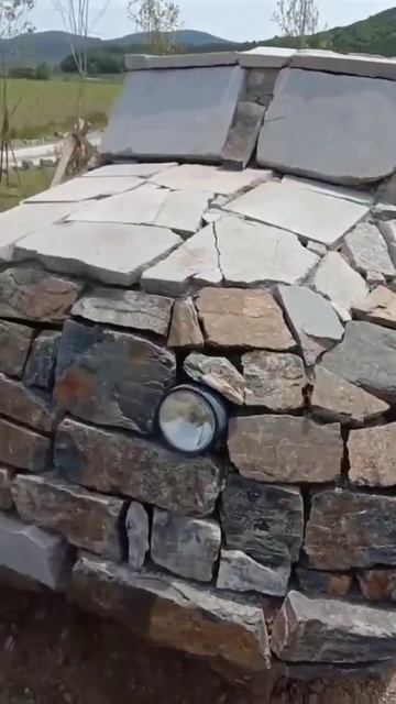 Каменный автомобиль просто потрясающий. 

#машина #камень #работа