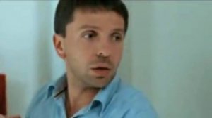 Девочка какает или уже покакала на красный горшок