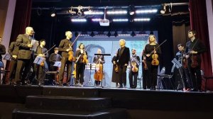 Выступление Губернаторского камерного оркестра под руководством дирижера С.Проскурина