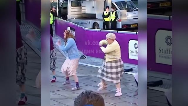 Бабули дали жару😆😆 смотреть онлайн