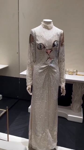 Valentino представили лучшее платье для предстоящих праздников #shorts