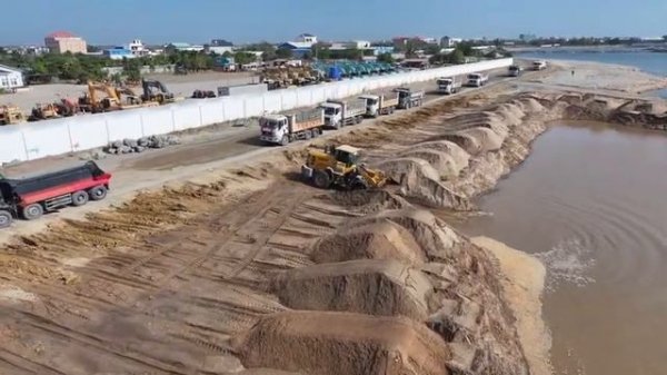 Project Connected!! The Best Dump Truck SHACMAN Unloading Stone With Bulldozer SHANTUI Push Stone