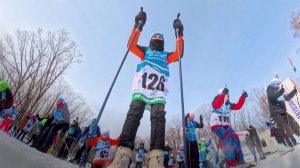 Более миллиона человек по всей стране сегодня вышли на старты гонки "Лыжня России".