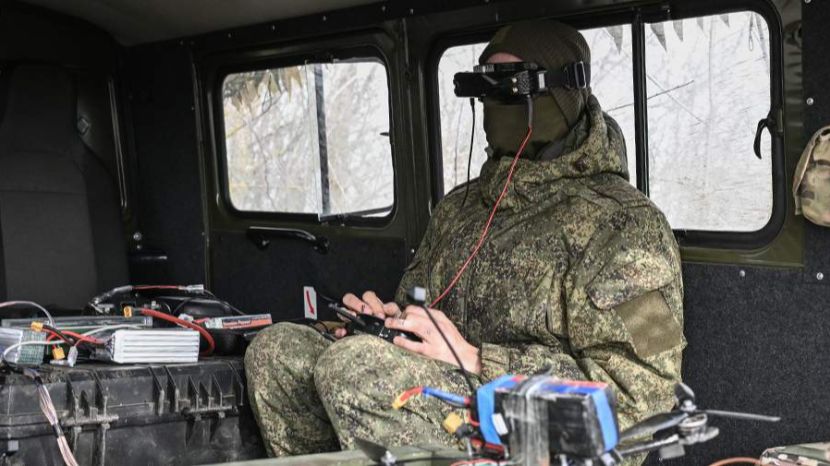 Минобороны РФ показало кадры работы расчетов войск БпС группировки войск «Центр» смотреть онлайн