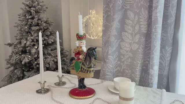 Новогодний подсвечник ЩЕЛКУНЧИК: 'ВСЕГДА НА КОНЕ!' на одну свечу, красный, 33 см, 685325-74