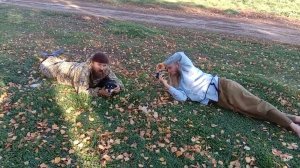 Делаем фотографии возле дома о. Иоакима.