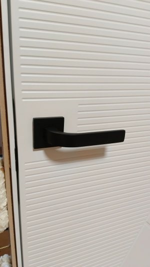 Установка ручек на межкомнатные двери